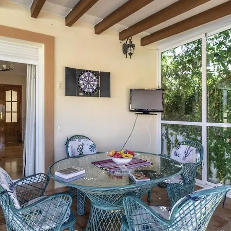 Villa Large 4 Bedrooms - 250m Playa *